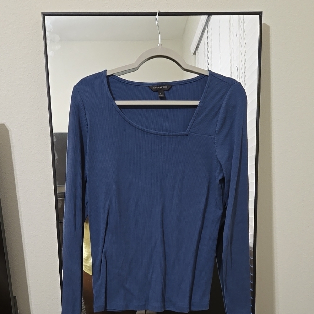 Women's Blue Top